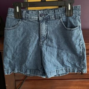 LEE PLATINUM LABEL - Slimming Denim Shorts